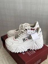 Scarpe sanrio hello usato  Casoria