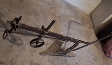 Aratro antico usato  Bari