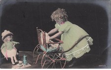Child with pram d'occasion  Expédié en Belgium