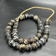 Lindo colar de contas de vidro africano estilo veneziano vintage comprar usado Lindo colar de contas de vidro africano estilo veneziano vintage comprar usado  Enviando para Brazil