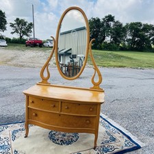 Helmers mfg vanity for sale  Sherman