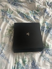 Console Sony PlayStation 4 Pro 1TB com controle e cabo de alimentação comprar usado  Enviando para Brazil