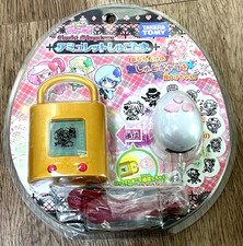 Amuleto Takara Tomy Shugotama Dourado Semelhante ao Tamagotchi Virtual Pet Japão Testado comprar usado  Enviando para Brazil