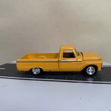 Usado, Racing Champions Mint Motor Trend 1965 Ford F-100 picape amarela 1:64 quase perfeito comprar usado  Enviando para Brazil