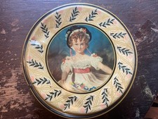 Attractive vintage tin for sale  ARUNDEL