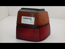 Feux arriere droit d'occasion Feux arriere droit d'occasion  Fosses