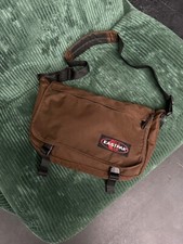 Eastpak vintage shoulder d'occasion  Expédié en Belgium