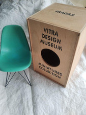 Sedia vitra miniatura usato  Spedire a Italy