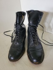 Botas de cano alto antigas vintage de couro preto com cadarço comprar usado Botas de cano alto antigas vintage de couro preto com cadarço comprar usado  Enviando para Brazil