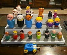 VINTAGE FISHER PRICE FIGURKI I SAMOCHÓD MAŁYCH LUDZI. na sprzedaż  Wysyłka do Poland