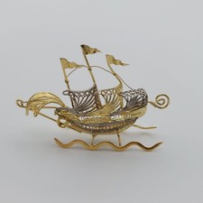 Usado, figura de um barco dourado e filigrana, feito à mão comprar usado  Enviando para Brazil