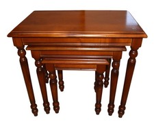 Elegante set tavolini usato  Borgo San Dalmazzo