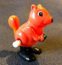 Aufzieh figur eichhörnchen gebraucht kaufen  Harsdorf