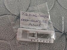 Piedino occhiellatore asole usato  Italia
