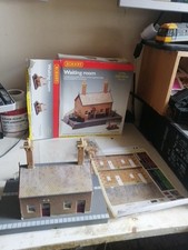 Hornby gauge waiting for sale  BRADFORD