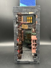 Book nook handmade usato  Roma