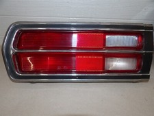 CONJUNTO DE LANTERNA TRASEIRA LATERAL PARA MOTORISTAS LH PLYMOUTH VOLARE 1976-1977 PERSONALIZADO PREMIER comprar usado  Enviando para Brazil