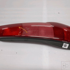 Dx. fanale post. usato  Volpago del Montello