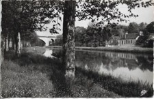 Cpsm. briare. bords d'occasion  Beaune