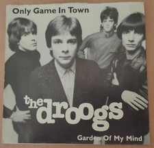 THE DROOGS  -  ONLY GAME IN TOWN  /  GARDEN OF MY MIND  1981  USA  PLUG N SOCKET comprar usado THE DROOGS  -  ONLY GAME IN TOWN  /  GARDEN OF MY MIND  1981  USA  PLUG N SOCKET comprar usado  Enviando para Brazil