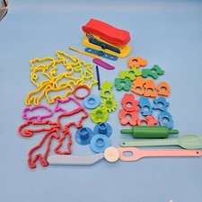 90s Play-doh Fun Factory e GRANDE lote de matrizes cortadores formas ferramentas rolo comprar usado  Enviando para Brazil
