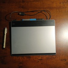 Wacom drawing tablet for sale  Hudson