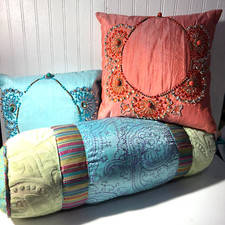 3 colorful decor pillows for sale 3 colorful decor pillows for sale Beaufort