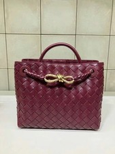 Usado, Bolsa Bottega Veneta Andiamo vermelha - 2023 pele de cordeiro tecido couro, alça ajustável comprar usado  Enviando para Brazil