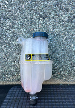 Vaschetta liquido radiatore usato  Italia