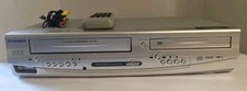 Grabadora de video y reproductor de DVD/CD Sylvania DV220SL8 con control remoto segunda mano  Embacar hacia Mexico