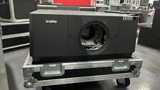 Videoproiettore 15.000 lumens usato  Segrate