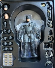 Mezco collective batman gebraucht kaufen  Lünen