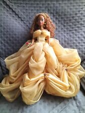 Jolie robe poupée d'occasion  Neuville-de-Poitou