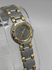 Citizen QQ relógio de quartzo feminino dois tons 6,25" pulseira 3220-S05154 nova bateria comprar usado  Enviando para Brazil