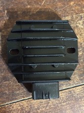 Voltage regulator rectifier d'occasion  Expédié en Belgium