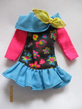 Tenue poupée barbie d'occasion  Saint-Omer