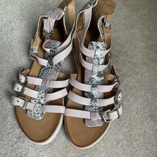 Moda pelle women for sale  LEEDS