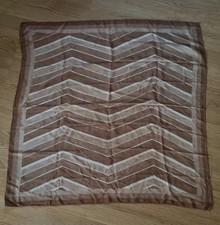 Foulard carré courreges d'occasion  Ébreuil