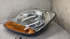Faro anteriore sinistro usato Faro anteriore sinistro usato  Italia