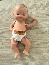 Boneca bebê de porcelana bisque vintage da década de 1950 com fralda – 5” pintada à mão em miniatura  comprar usado Boneca bebê de porcelana bisque vintage da década de 1950 com fralda – 5” pintada à mão em miniatura  comprar usado  Enviando para Brazil