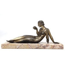Jeune femme art d'occasion  Marseille X
