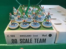 Squadra subbuteo inghilterra usato  Spedire a Italy