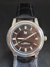 Montre lip quartz d'occasion  Gien