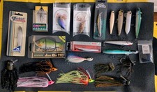 Lote de isca de pesca para robalo. 22 iscas no total. Novo/ligeiramente usado. comprar usado  Enviando para Brazil