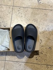 Usado, Adidas Yeezy Slide ‘Onyx’ Preto (HQ6448) - Tamanho 6 - EXPERIMENTADO | 100% Autêntico comprar usado  Enviando para Brazil