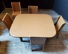 Mesa de jantar de madeira para bonecas de grande escala 10 l x 8,25 l x 5 h e cadeiras 6 h , usado comprar usado  Enviando para Brazil