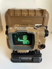 Fallout 4 Pip-Boy modelo 3000 MK IV com estojo e suporte de exibição!! SEM JOGO!! comprar usado  Enviando para Brazil