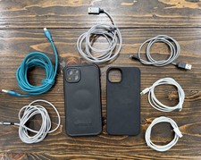 Capa Otterbox iPhone 14 Plus + carregadores clareadores e capa genérica comprar usado Capa Otterbox iPhone 14 Plus + carregadores clareadores e capa genérica comprar usado  Enviando para Brazil