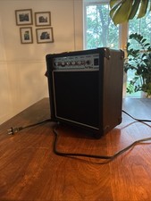 Amplificador/amplificador portátil de guitarra elétrica 15 watts Fat Boy FBGA 15 6,5" alto-falante comprar usado  Enviando para Brazil