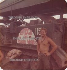 Tanque de camada de ponte fotografia da Guerra do Vietnã original do álbum de fotos 1969, usado comprar usado  Enviando para Brazil